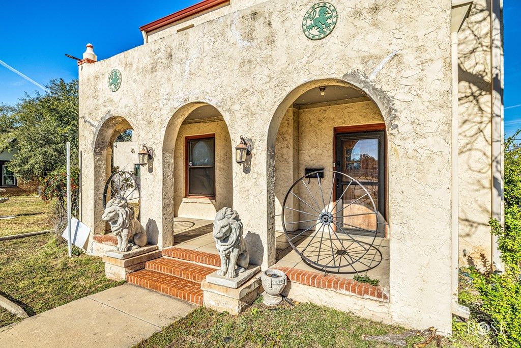 Image 5 of property listing at 2318 Dallas Street, San Angelo, TX 76901