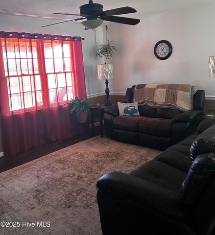 603 E Rose Lane, Kenly, NC 27542