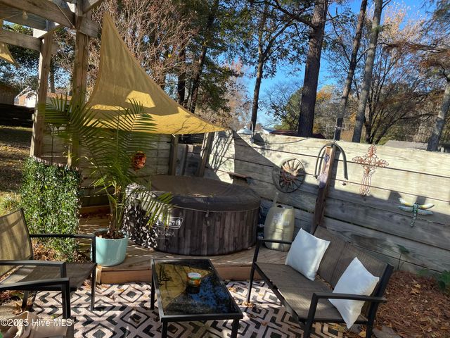 603 E Rose Lane, Kenly, NC 27542