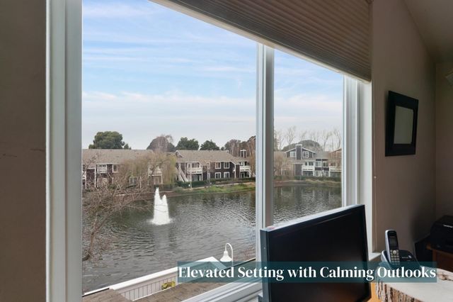 220 Marina Lakes Dr, Richmond, CA 94804