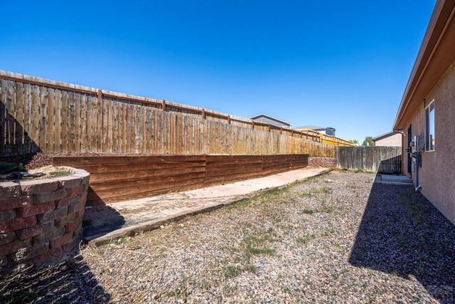 725 S Norwood Ave, Pueblo, CO 81001