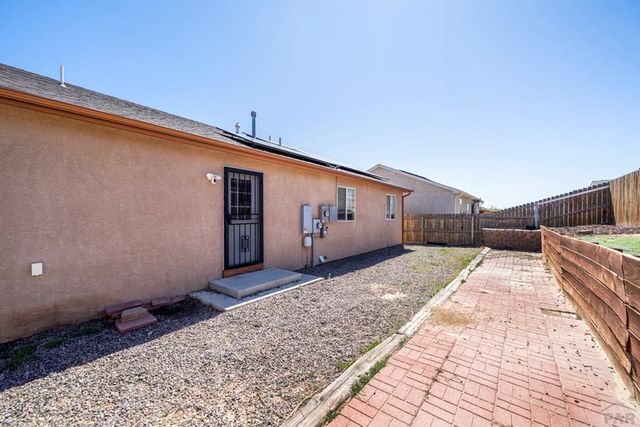725 S Norwood Ave, Pueblo, CO 81001