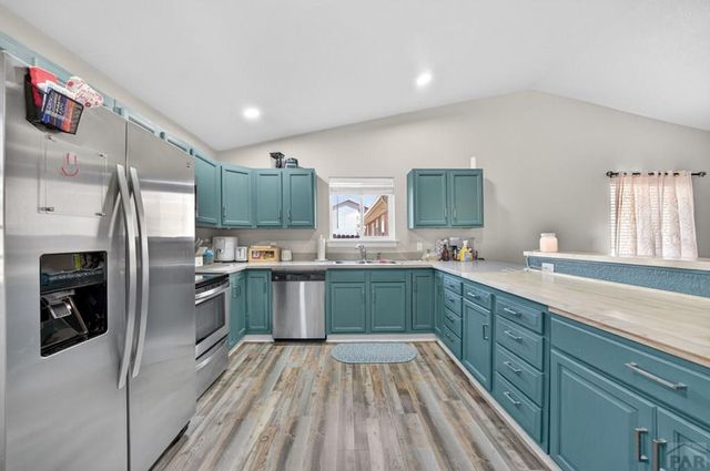 725 S Norwood Ave, Pueblo, CO 81001