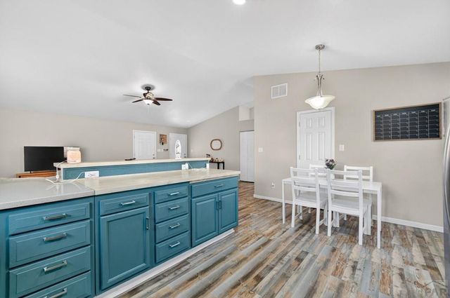 725 S Norwood Ave, Pueblo, CO 81001