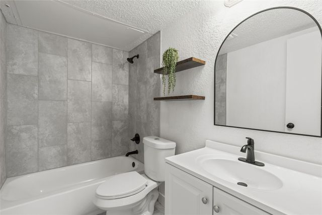 2022 High Summit Drive, Garland, TX 75041