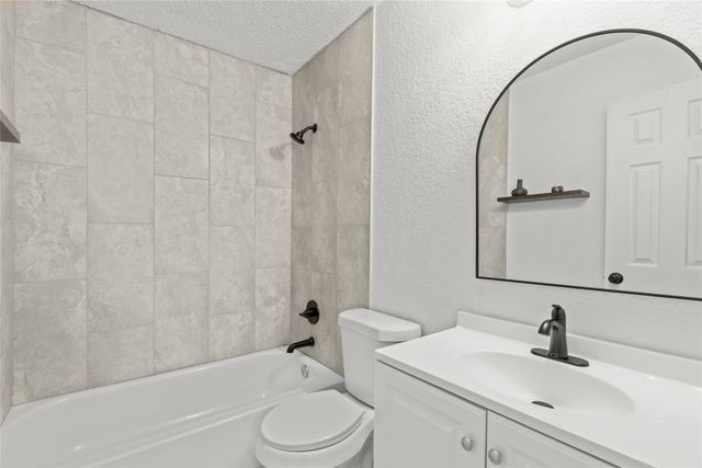 2022 High Summit Drive, Garland, TX 75041