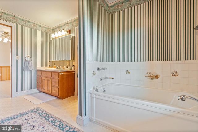 3750 WINDY HILL RD, Trappe, MD 21673