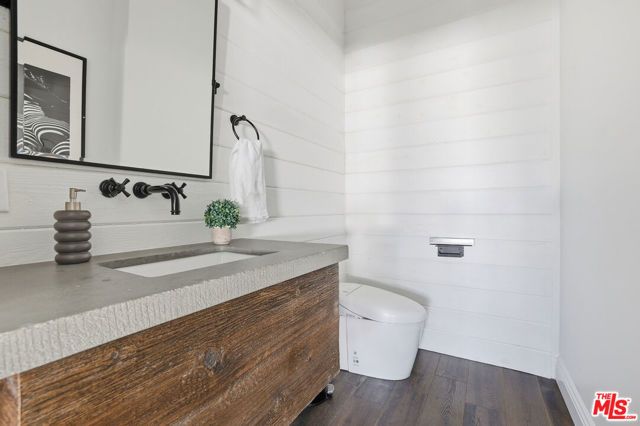 6032 Goodland Avenue, North Hollywood (los Angeles), CA 91606