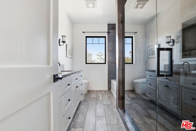 6032 Goodland Avenue, North Hollywood (los Angeles), CA 91606