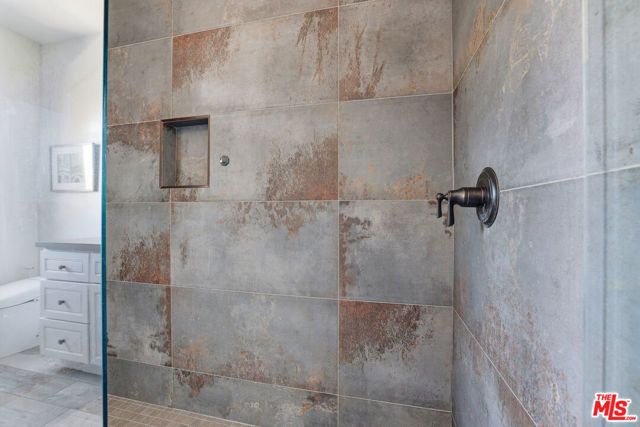 6032 Goodland Avenue, North Hollywood (los Angeles), CA 91606