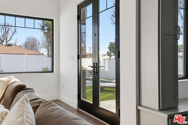 6032 Goodland Avenue, North Hollywood (los Angeles), CA 91606