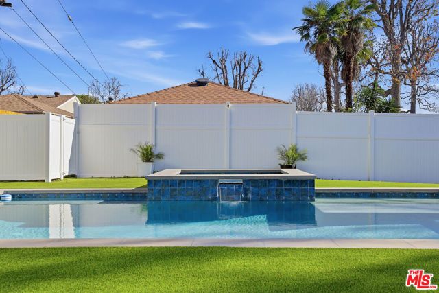 6032 Goodland Avenue, North Hollywood (los Angeles), CA 91606