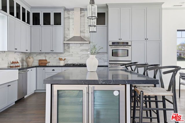 6032 Goodland Avenue, North Hollywood (los Angeles), CA 91606