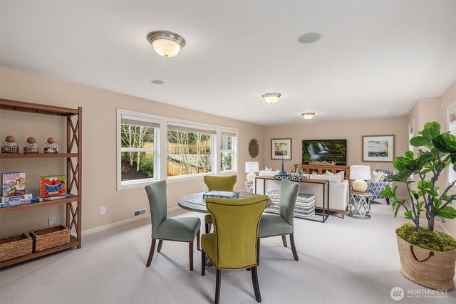 9843 NE 25th Street, Bellevue, WA 98004