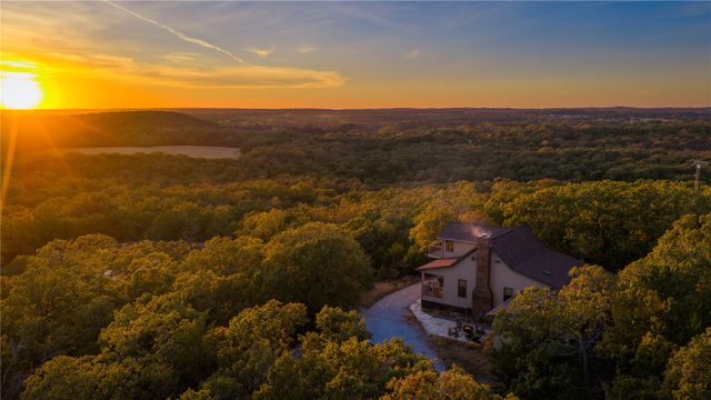 1210A County Road 232, Collinsville, TX 76233
