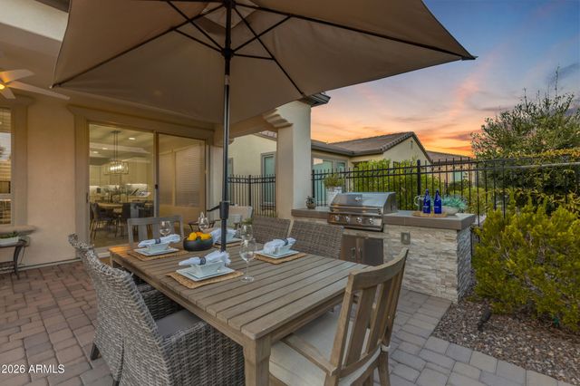 363 E VETERANS Way, Queen Creek, AZ 85140