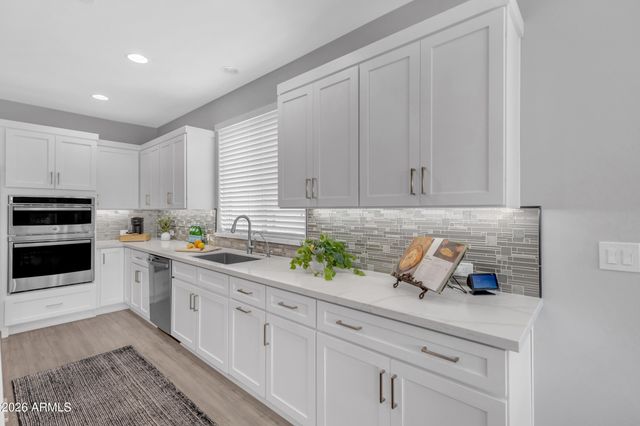 363 E VETERANS Way, Queen Creek, AZ 85140