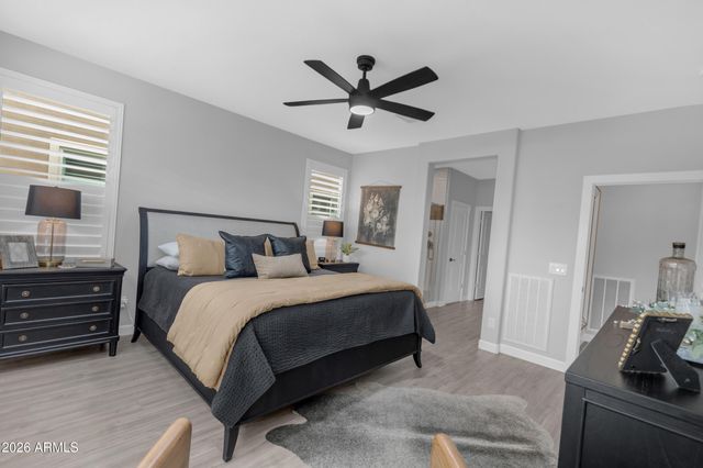 363 E VETERANS Way, Queen Creek, AZ 85140