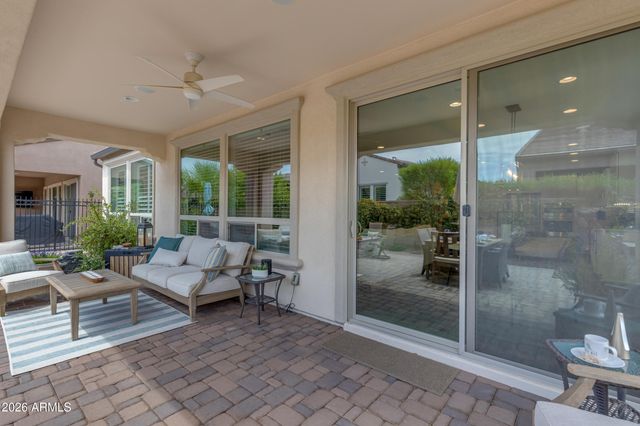 363 E VETERANS Way, Queen Creek, AZ 85140