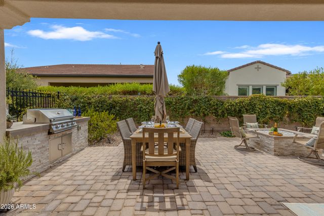 363 E VETERANS Way, Queen Creek, AZ 85140
