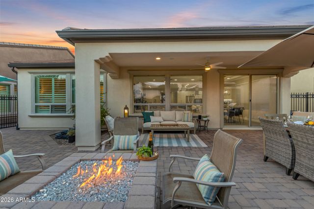363 E VETERANS Way, Queen Creek, AZ 85140