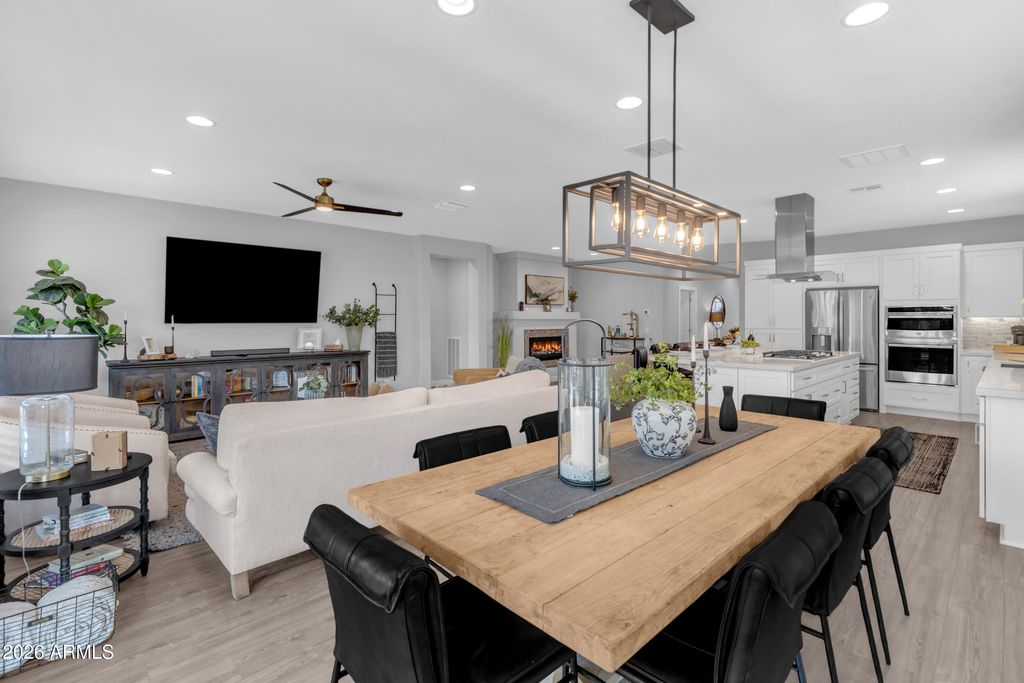 363 E VETERANS Way, Queen Creek, AZ 85140 — photo 4