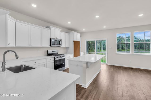315 Mantoloking Drive, Jackson, NJ 08527