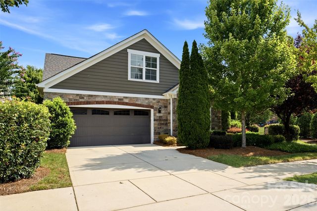 17004 Courtside Landing Drive, Cornelius, NC 28031