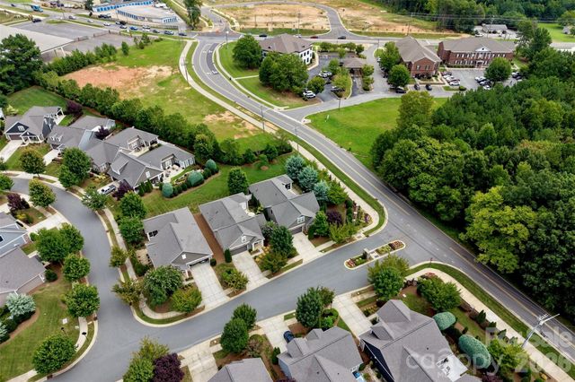 17004 Courtside Landing Drive, Cornelius, NC 28031