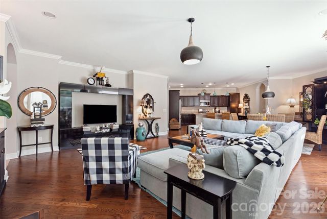 17004 Courtside Landing Drive, Cornelius, NC 28031