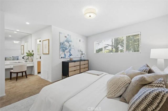 222 7th Street 202, Santa Monica, CA 90402