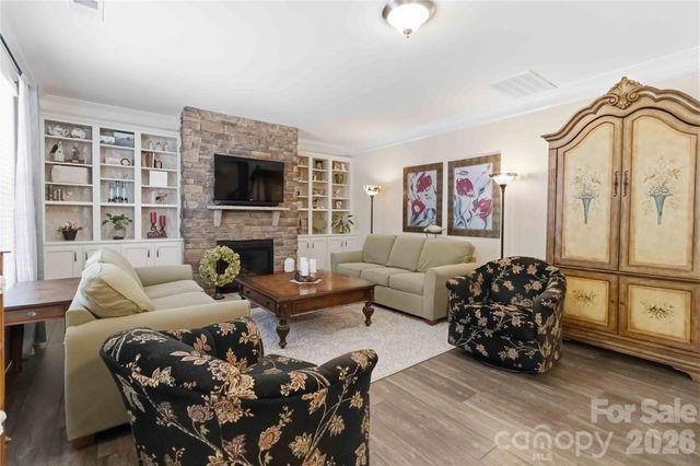 125 Annatto Way, Tega Cay, SC 29708