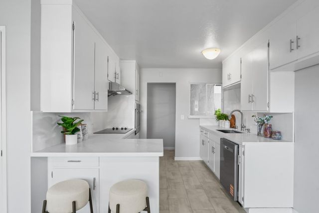 1546 Nuthatch Lane, Sunnyvale, CA 94087