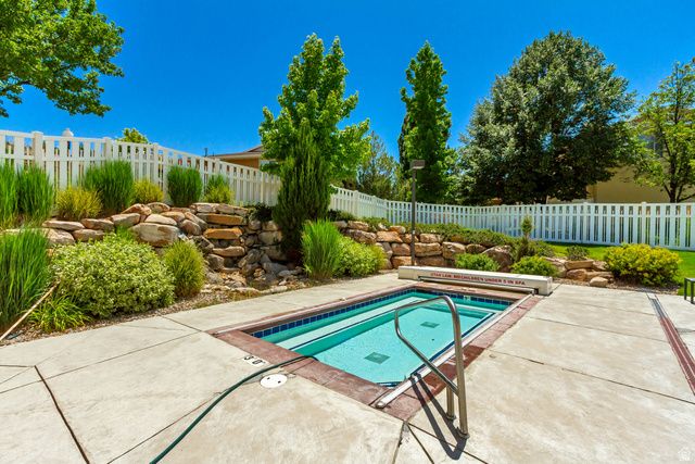 721 W FAIRWAY DR, Sandy, UT 84070