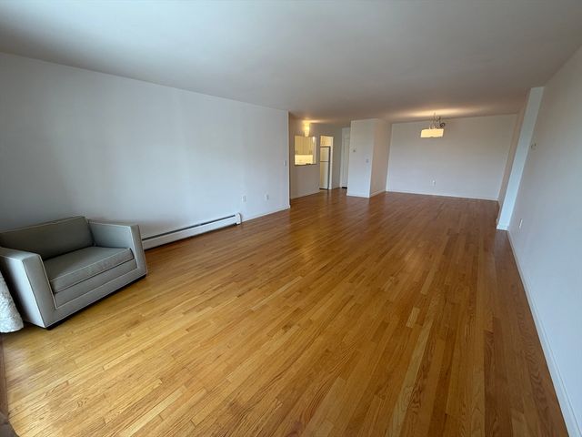 151 Coolidge Ave. 404, Watertown, MA 02472