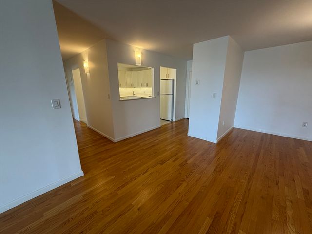 151 Coolidge Ave. 404, Watertown, MA 02472