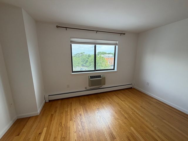 151 Coolidge Ave. 404, Watertown, MA 02472