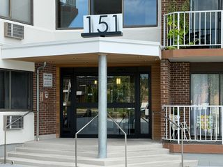 151 Coolidge Ave. 404, Watertown, MA 02472
