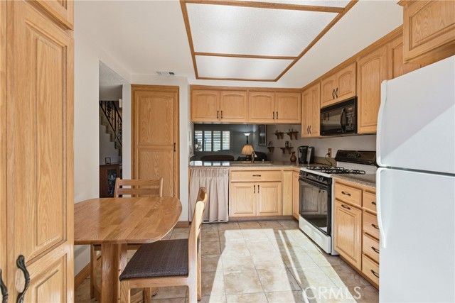 9111 Westminster Avenue, Garden Grove, CA 92844