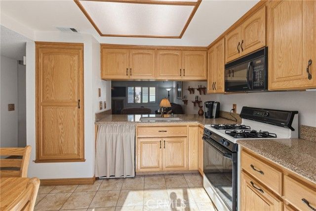 9111 Westminster Avenue, Garden Grove, CA 92844