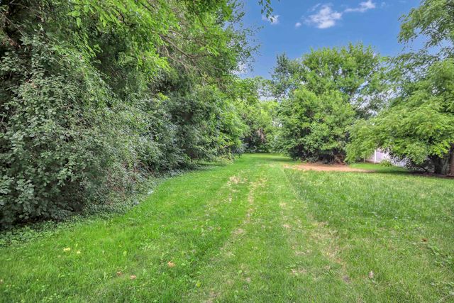 608 S Finley Road, Lombard, IL 60148