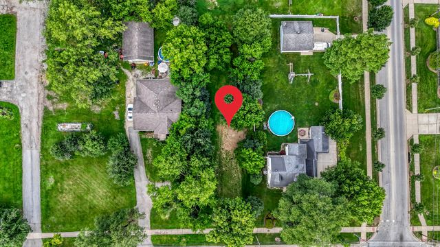 608 S Finley Road, Lombard, IL 60148