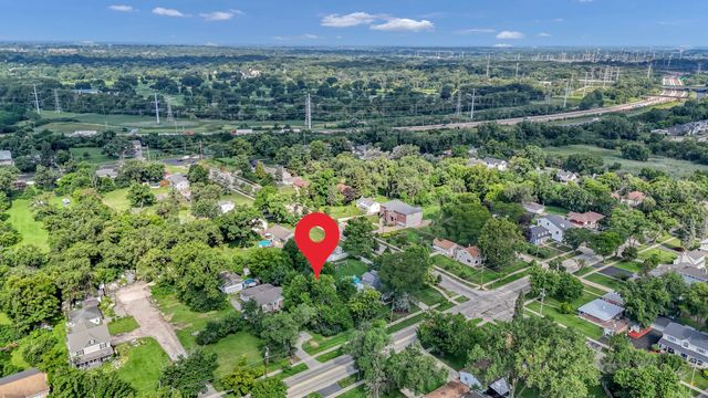 608 S Finley Road, Lombard, IL 60148