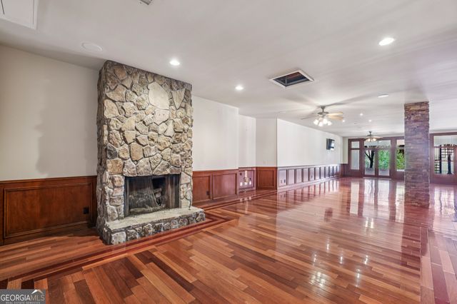 6525 Garett Road, Buford, GA 30518