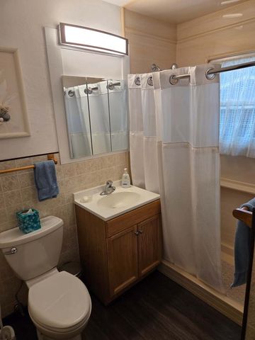 215 Brice Avenue, Mundelein, IL 60060