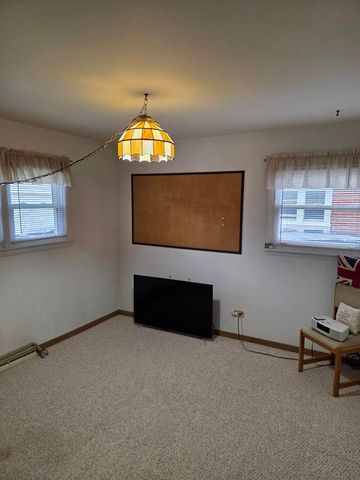 215 Brice Avenue, Mundelein, IL 60060