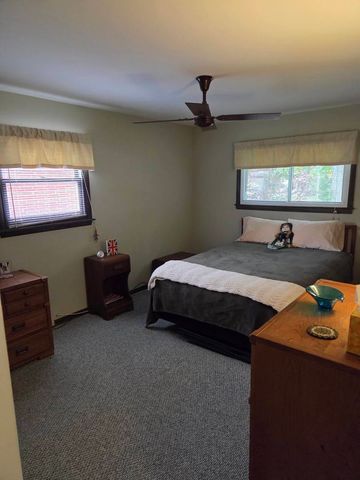 215 Brice Avenue, Mundelein, IL 60060