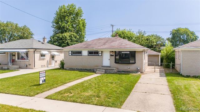 25184 Pattow Street, Roseville, MI 48066