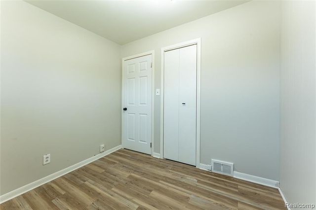 25184 Pattow Street, Roseville, MI 48066