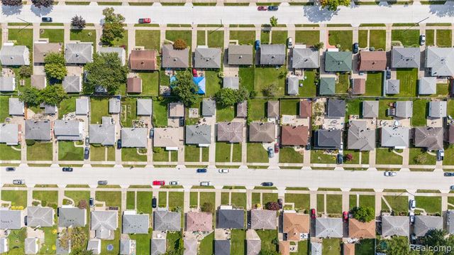 25184 Pattow Street, Roseville, MI 48066